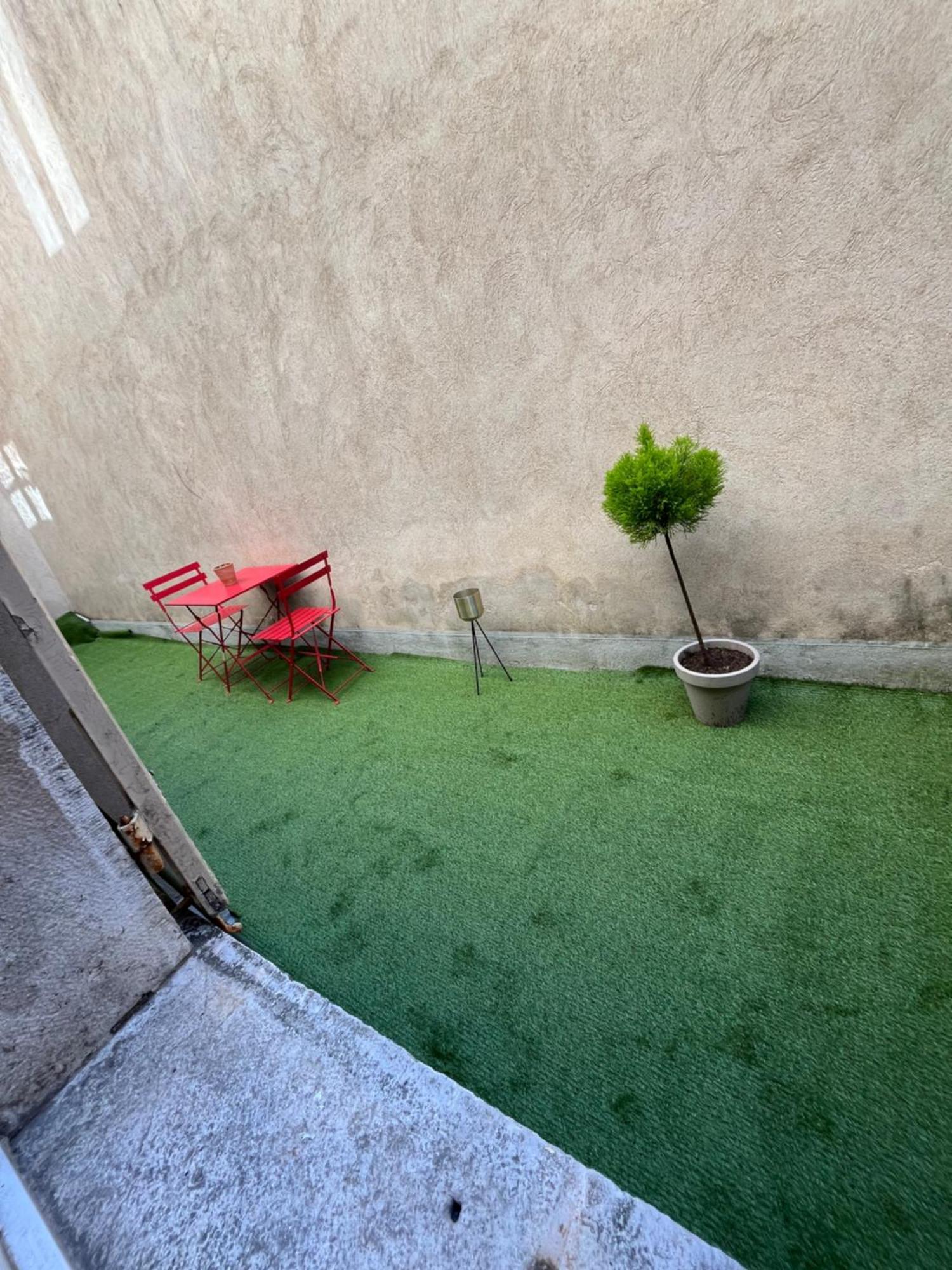 Ferienwohnung Ca Se Passe Ici Dijon Exterior foto